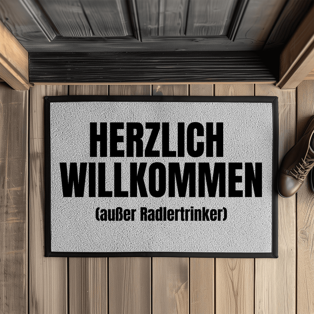 Herzlich willkommen (außer Radlertrinker) – Fußmatte